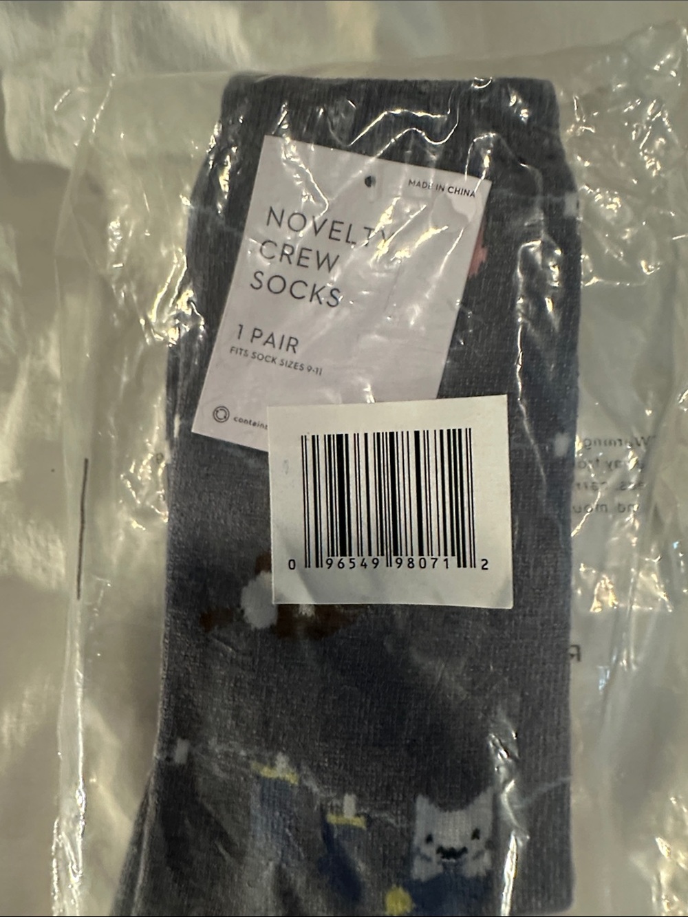 Kohl's Gray Crew Socks with Cat Pattern
